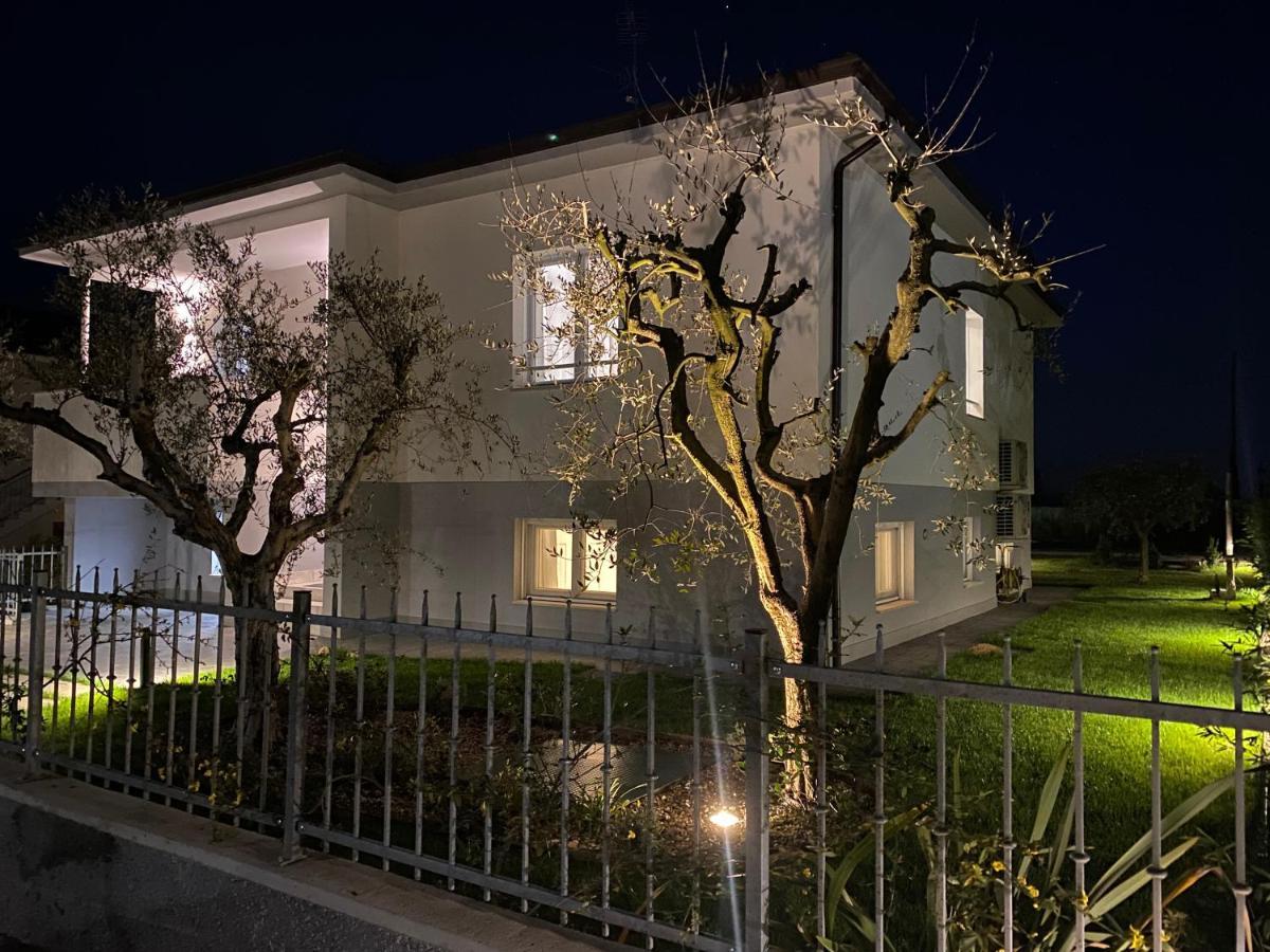 Bed and Breakfast Mincio Relais Кастельнуово-дель-Гарда Экстерьер фото
